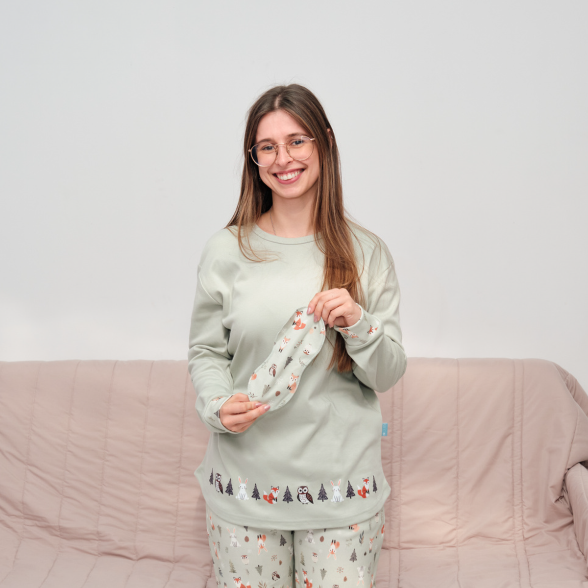 Pijama Feminino em 100% Algodão Cardado com Máscara de Sono - Ilustração Floresta Encantada